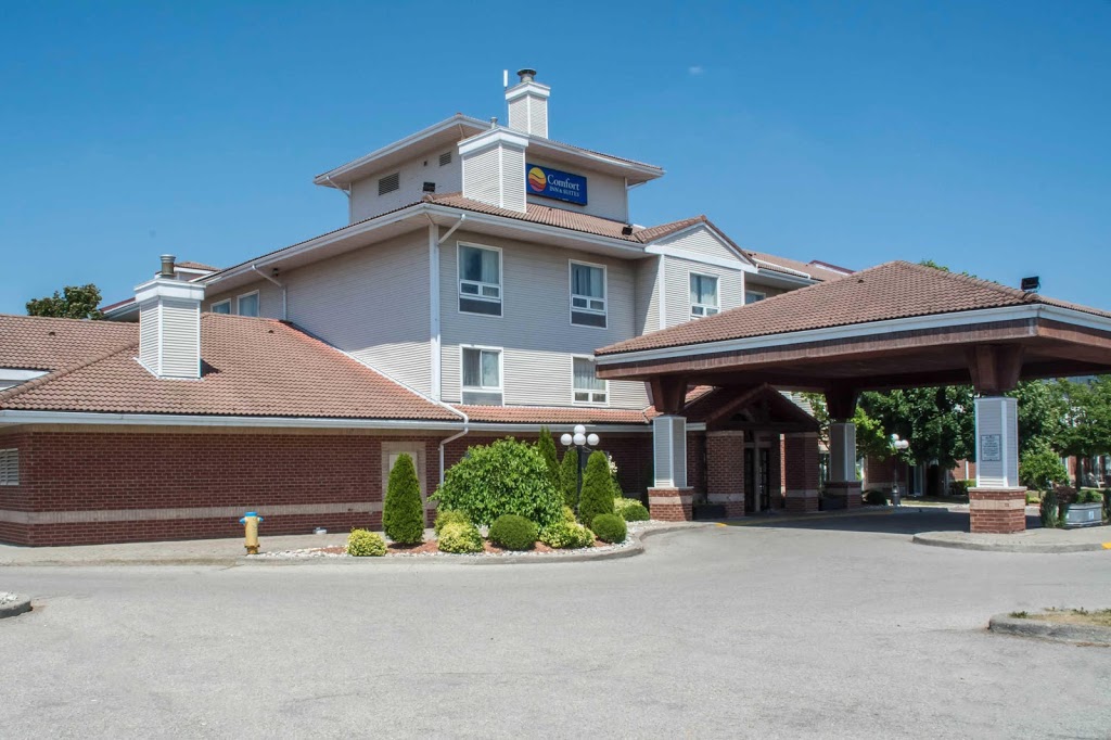 Comfort Inn & Suites | 20 Samnah Crescent, Ingersoll, ON N5C 3J7, Canada | Phone: (519) 425-1100