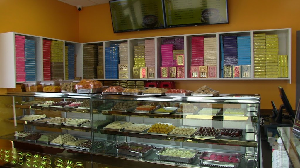 Royal Sweets And Restaurant | 5065 22 Ave SW, Edmonton, AB T6X 1A4, Canada | Phone: (780) 606-6666