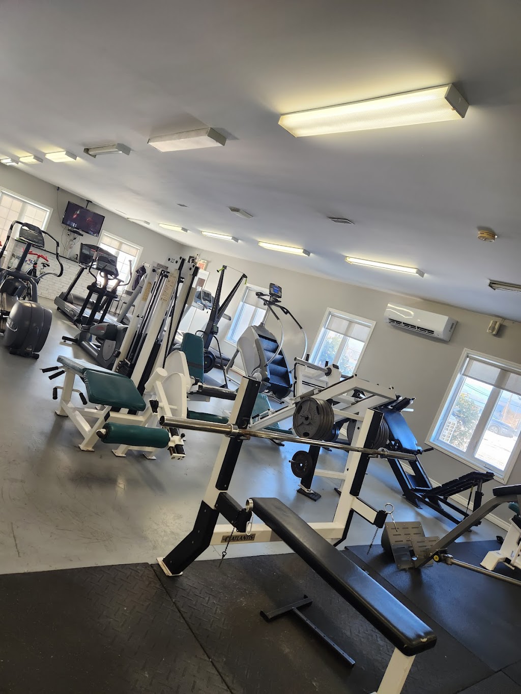 Gym ProAction | 479 Rte de lÉglise, Saint-Jean-Port-Joli, QC G0R 3G0, Canada | Phone: (418) 291-7646