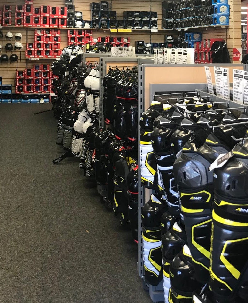 Majer Hockey Web Sales | 4610 Dufferin St UNIT 4B, Toronto, ON M3H 5S4, Canada | Phone: (416) 736-7444