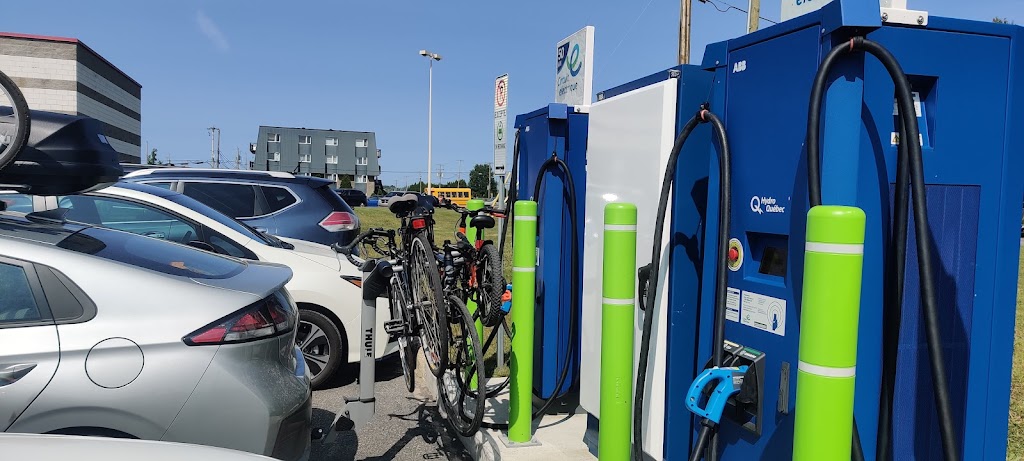 Circuit électrique Charging Station | 705 Avenue du Pont N, Alma, QC G8B 6T5, Canada | Phone: (800) 686-9243