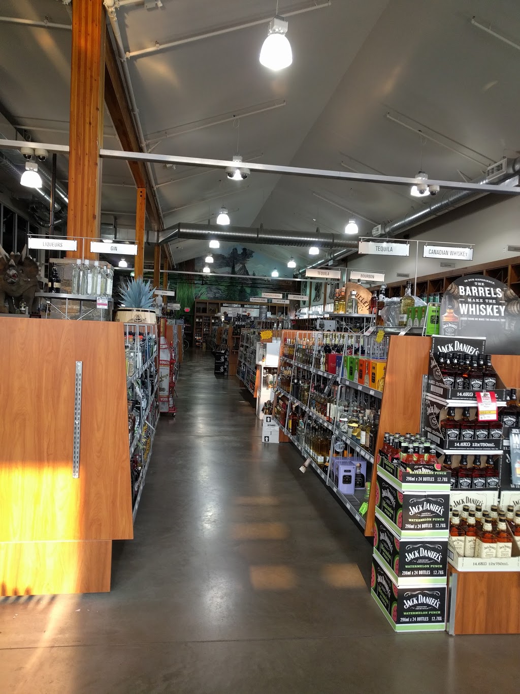 Liquor Planet | 2317 Millstream Rd, Victoria, BC V9B 3R4, Canada | Phone: (250) 391-9148