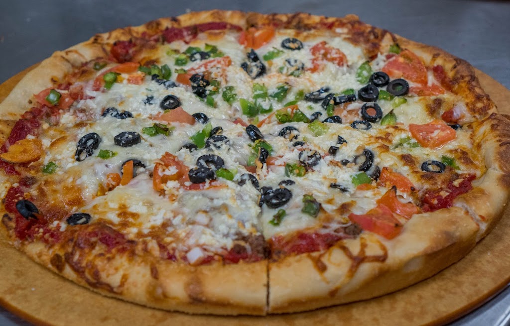 Peninsula Pizza | 7816 E Saanich Rd #10, Saanichton, BC V8M 2B3, Canada | Phone: (250) 652-8444