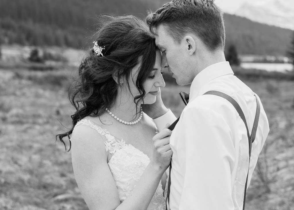 Jackie LaRouche Photography - Wedding and Elopement Photographer | 1530 7 Ave Unit 19, Canmore, AB T1W 1R1, Canada | Phone: (403) 760-5612