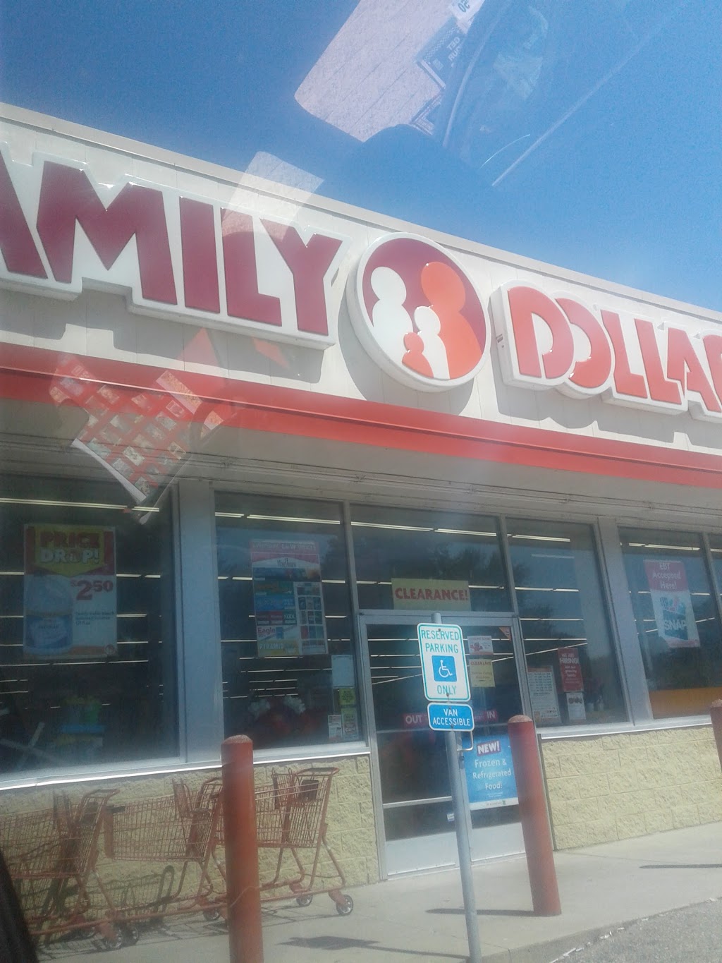 Family Dollar | 169 S Howard Ave, Croswell, MI 48422, USA | Phone: (810) 679-0264