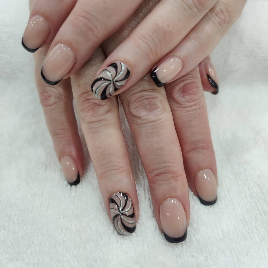 Kims Nails And Beauty Salon | 409 Brock St S, Whitby, ON L1N 4K5, Canada | Phone: (905) 665-6235