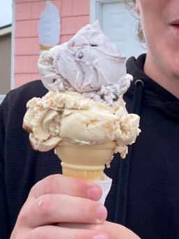 Icy Scoops | 22 Brackley Point Rd, Charlottetown, PE C1A 6X9, Canada | Phone: (902) 566-1004