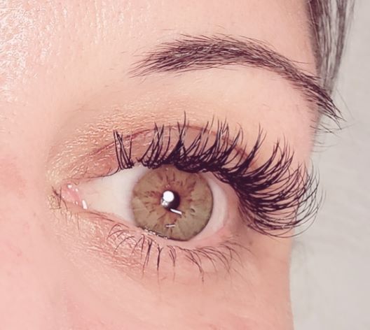 Lady Bug Lashes & Brows | 22 Hutchison Ct, Orangeville, ON L9W 6K1, Canada | Phone: (519) 216-8721