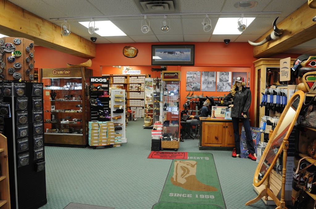 Herberts Boots & Western Wear | 2044 Commerce Park Dr, Innisfil, ON L9S 4A3, Canada | Phone: (705) 431-2500