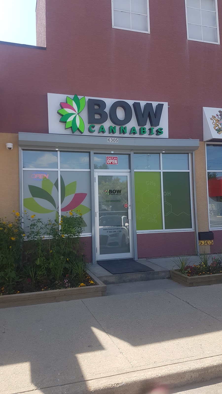 Bow Cannabis | 6305 Bowness Rd NW, Calgary, AB T3B 0E4, Canada | Phone: (403) 286-1190