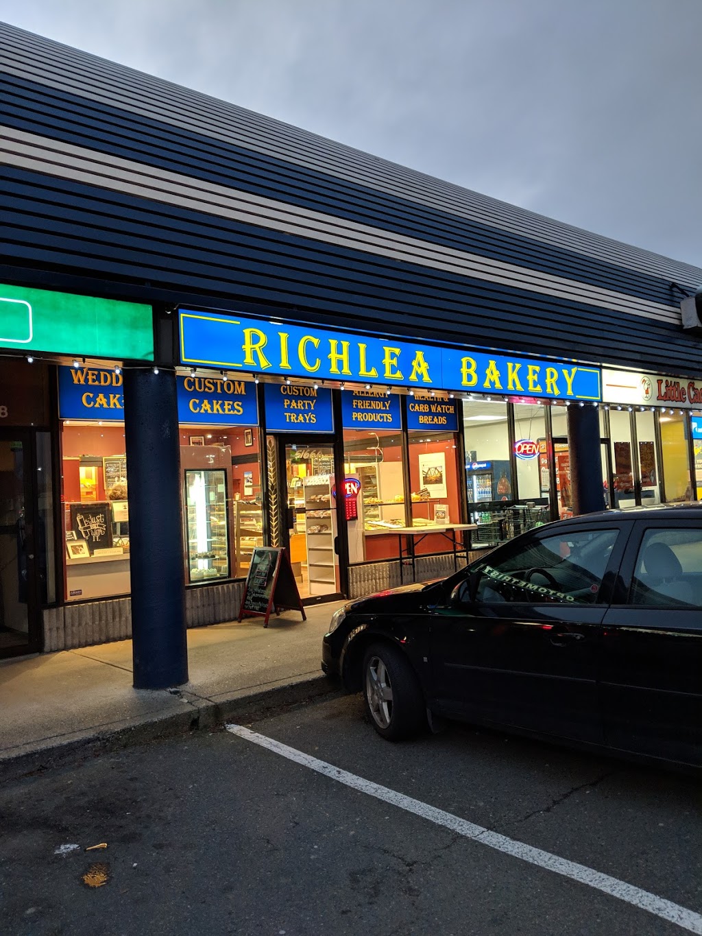 Richlea Bakery | 5166 48 Ave, Delta, BC V4K 1W4, Canada | Phone: (604) 940-3397