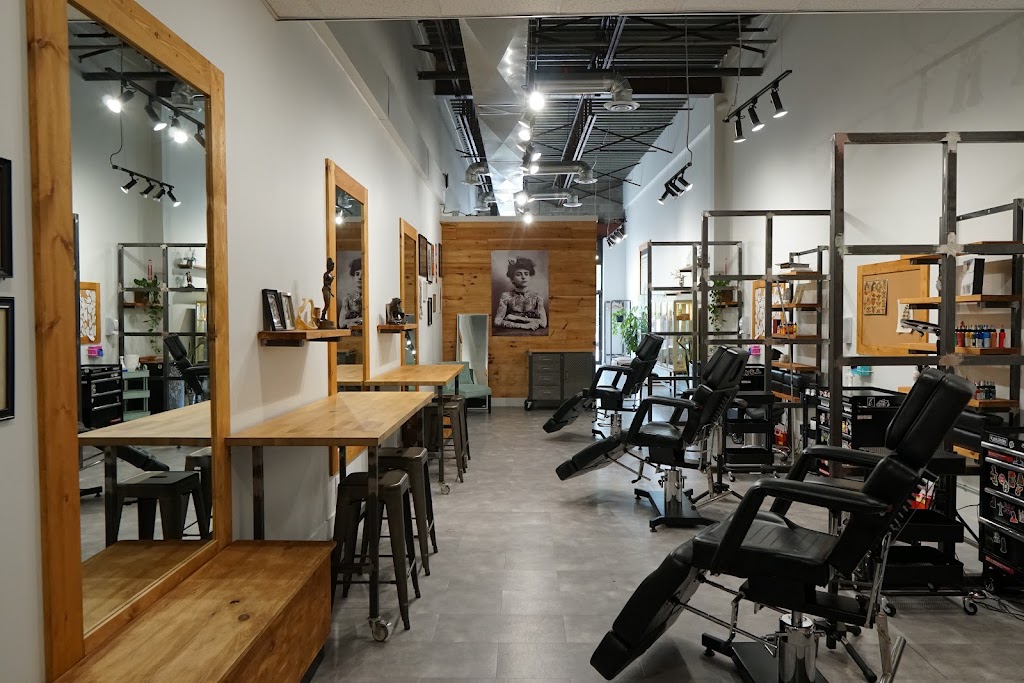 Miss Wagner Tatouage Perçage | 289 Boul Labelle, Rosemère, QC J7A 2H3, Canada | Phone: (514) 312-9969