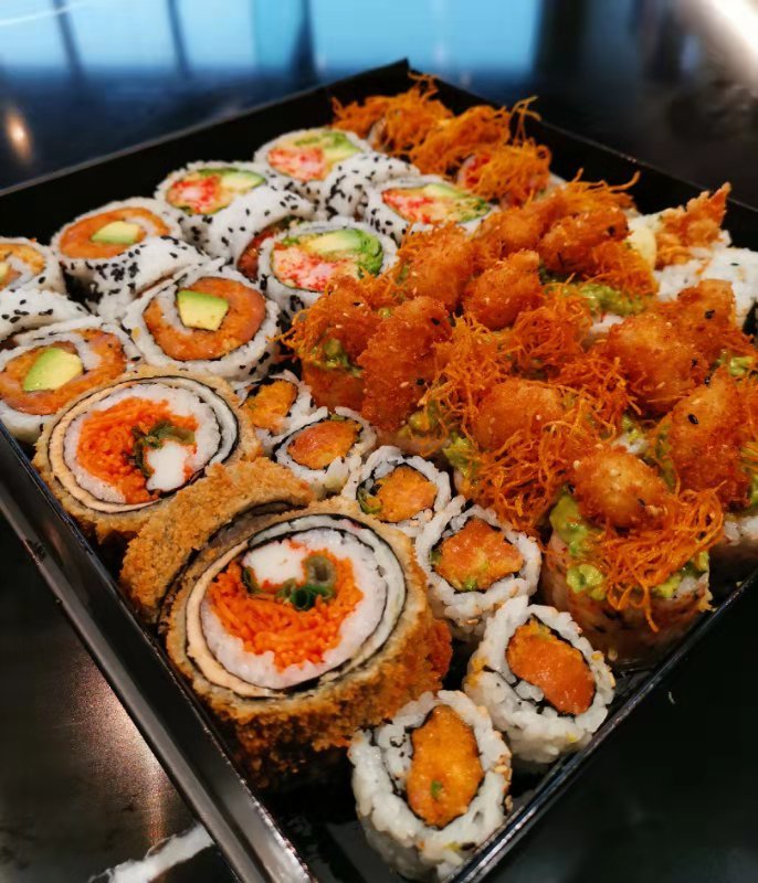 Sushi Shop | 4638 Voie, Desserte S Autoroute 440, Laval, QC H7T 2Z8, Canada | Phone: (450) 681-2021