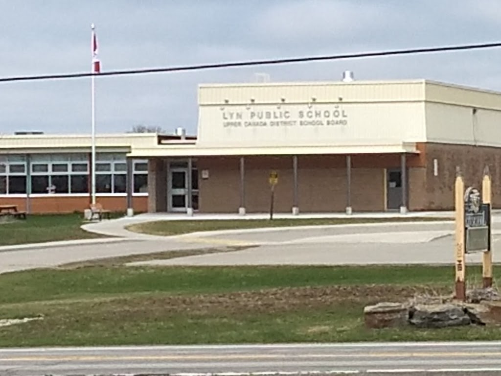 Lyn Public School | 38 E Main St, Lyn, ON K0E 1M0, Canada | Phone: (613) 345-1242