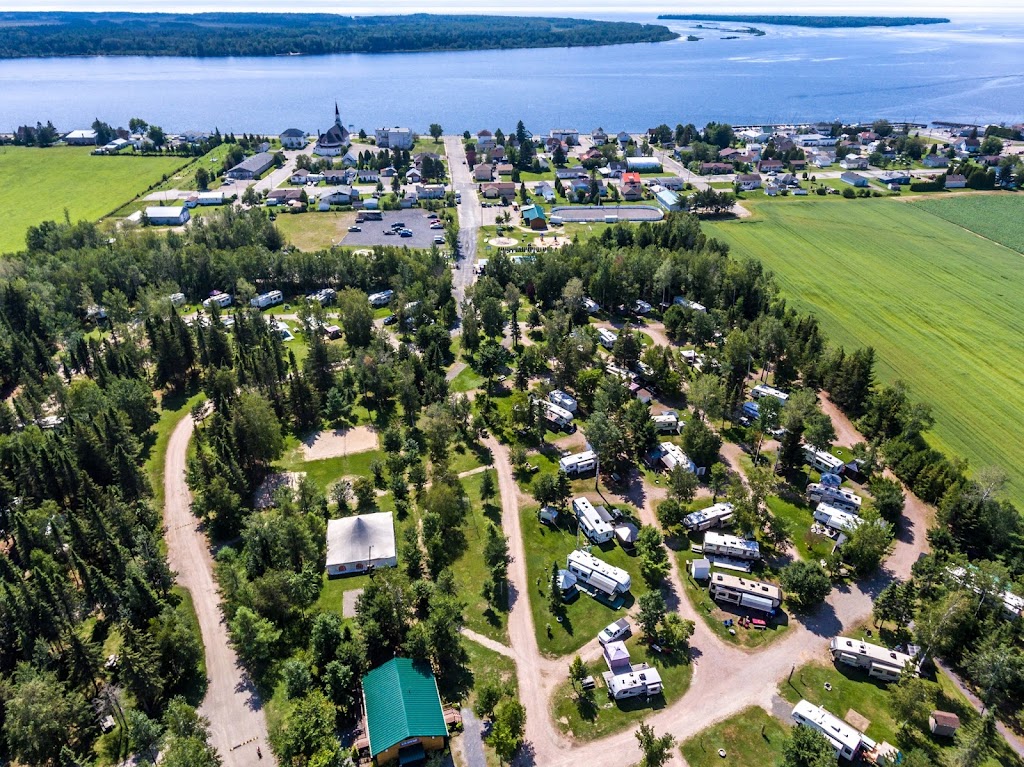 Camping Municipal de Peribonka | 330 2e Av, Péribonka, QC G0W 2G0, Canada | Phone: (418) 374-2626