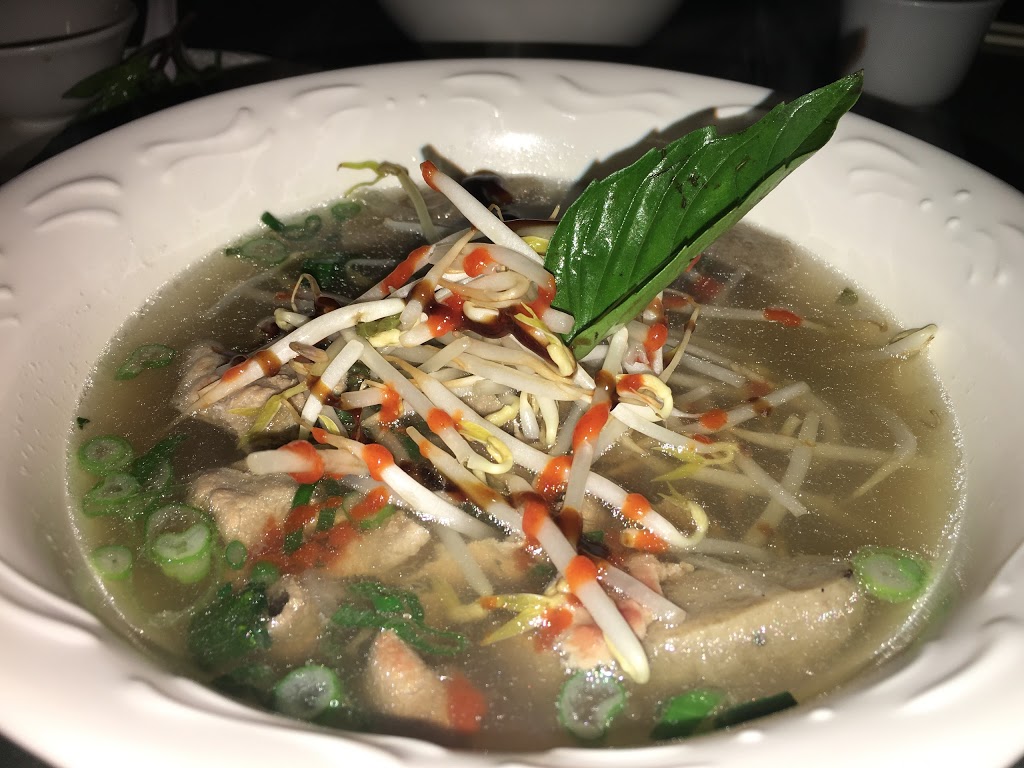 Pho Anh Sang Restaurant | 10 McKenney Ave, St. Albert, AB T8N 5S8, Canada | Phone: (780) 458-3466