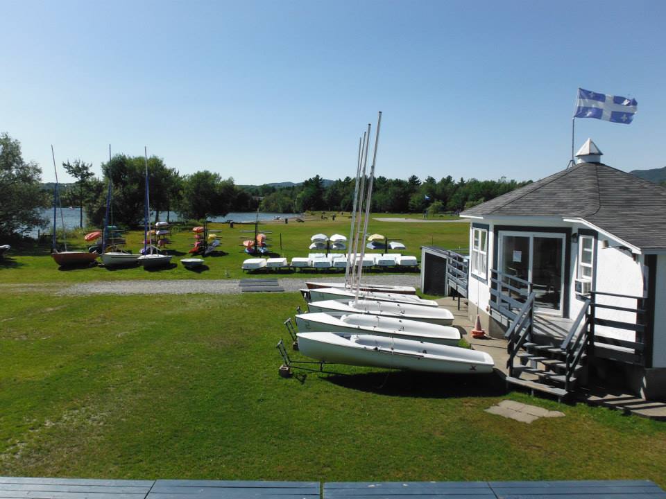 Sailing Club Memphrémagog | 155 chemin de la plage des cantons C.P 473, Magog, QC J1X 4W3, Canada | Phone: (819) 847-3181