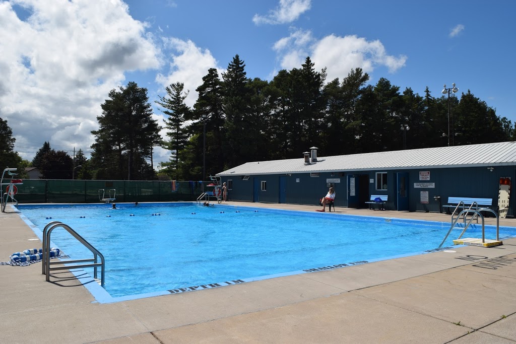 Clearview Centennial Pool | 255 Oak St, Stayner, ON L0M 1S0, Canada | Phone: (705) 428-2810