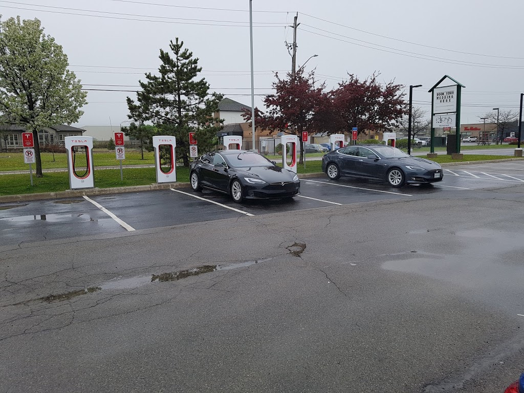 Tesla Supercharger | 4 Windward Dr, Grimsby, ON L3M 4E8, Canada | Phone: (877) 798-3752