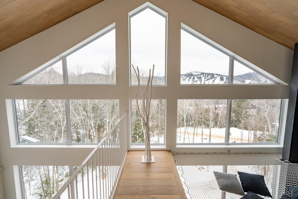 Chalet Le Scandinnove | 170 Chem. du Qur du Cerf, Saint-Côme, QC J0K 2B0, Canada | Phone: (514) 218-7403