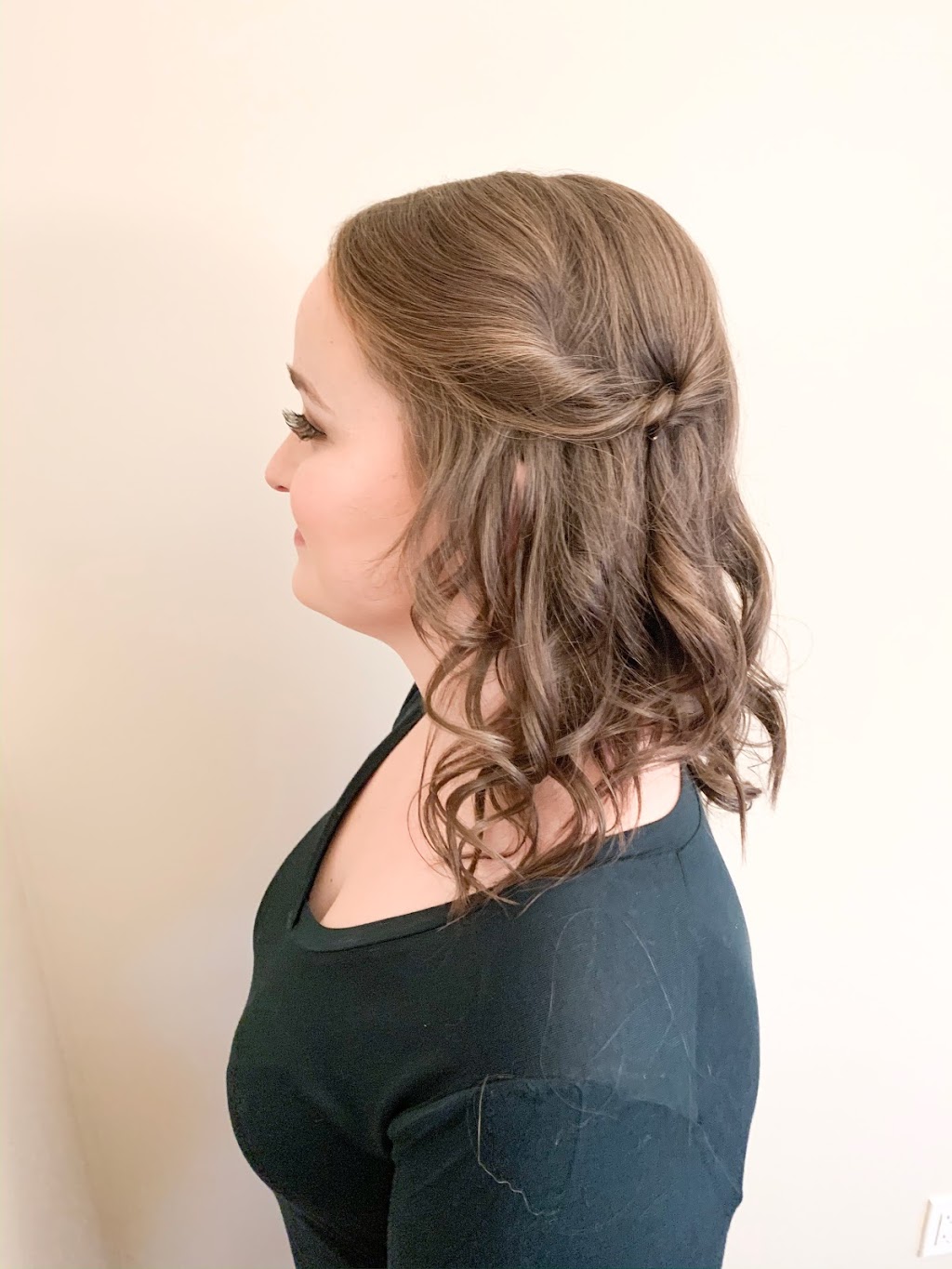 White Rose Bridal Hair | 7050 Blackwell Rd, Kamloops, BC V2C 6V7, Canada | Phone: (250) 819-3122