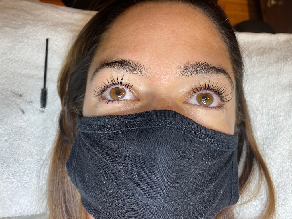 Hannah Davis Lashes | 22 Barnes Ct, Brampton, ON L7A 1J1, Canada | Phone: (647) 924-1507