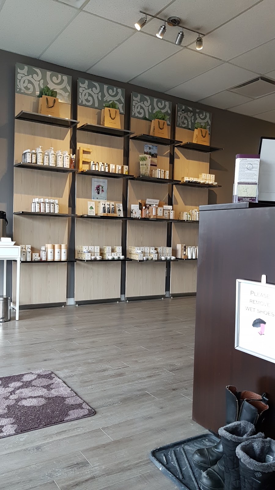 Skin Studio Spa | 672 Woolwich St #5, Guelph, ON N1H 3Z1, Canada | Phone: (519) 766-0003