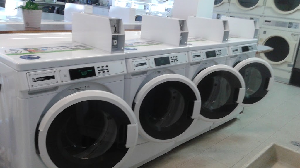 Laundry World | 1885 Portage Ave, Winnipeg, MB R3J 0H3, Canada | Phone: (204) 615-3533