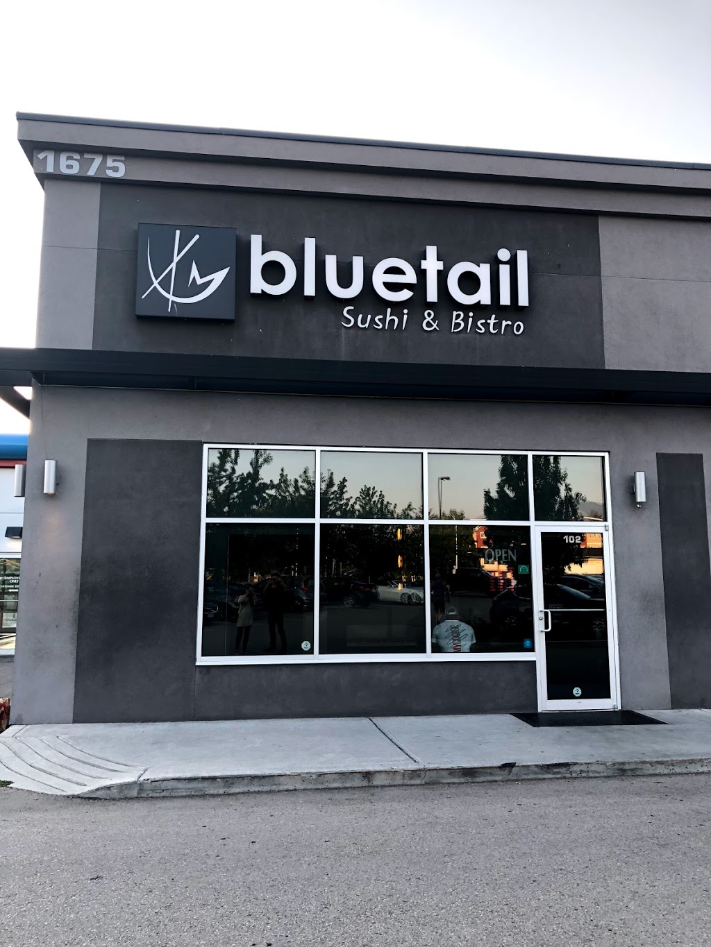 Bluetail Sushi | 1675 Commerce Ave Suite 102, Kelowna, BC V1X 8A9, Canada | Phone: (778) 484-5900