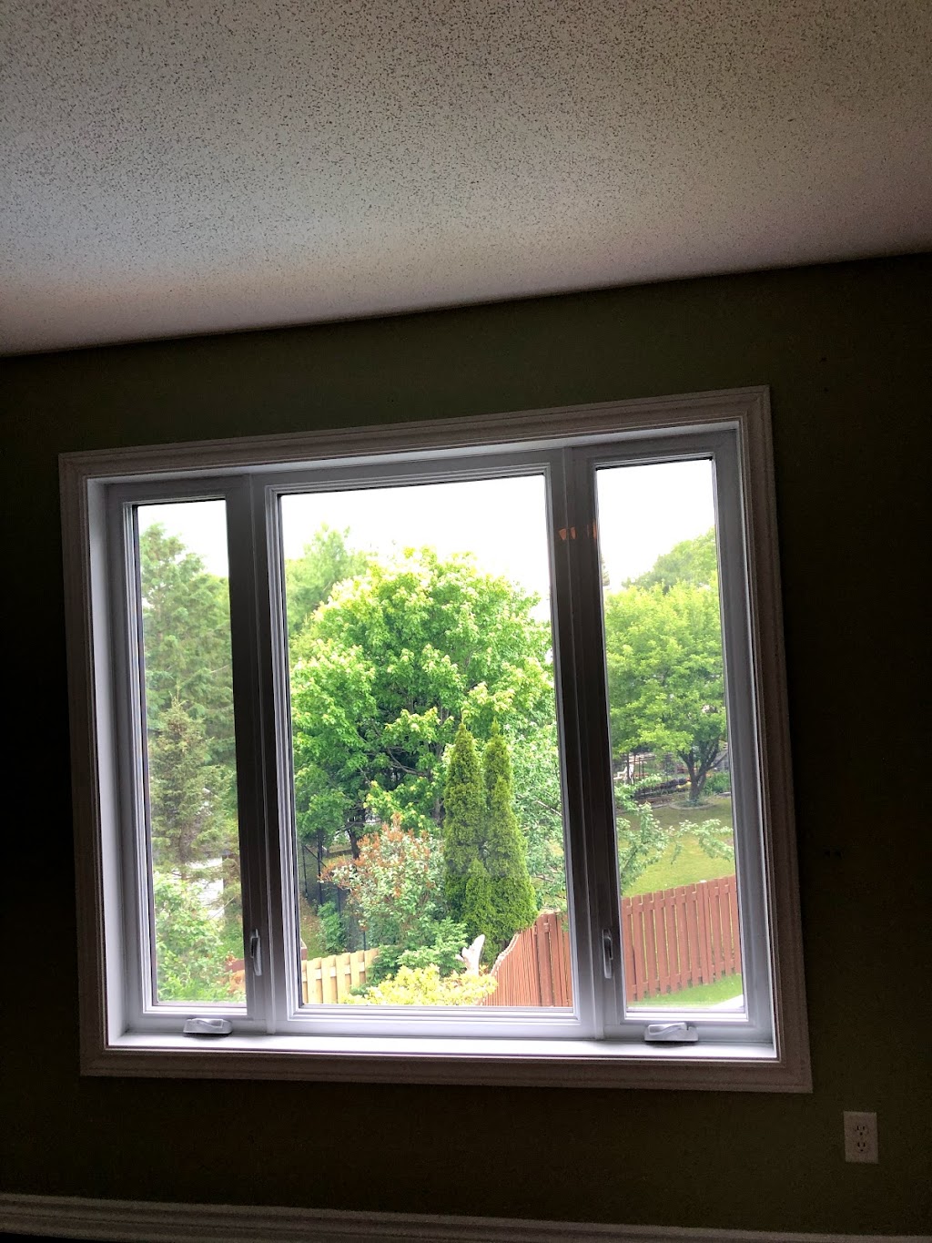 Stittsville Windows and doors | 5906 Hazeldean Rd, Stittsville, ON K2S 1B9, Canada | Phone: (613) 271-5434