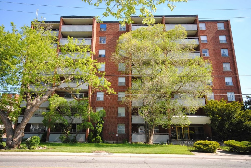 Collingwood Manor Apartments | 28 King St W, Stoney Creek, ON L8G 1H4, Canada | Phone: (905) 662-4706