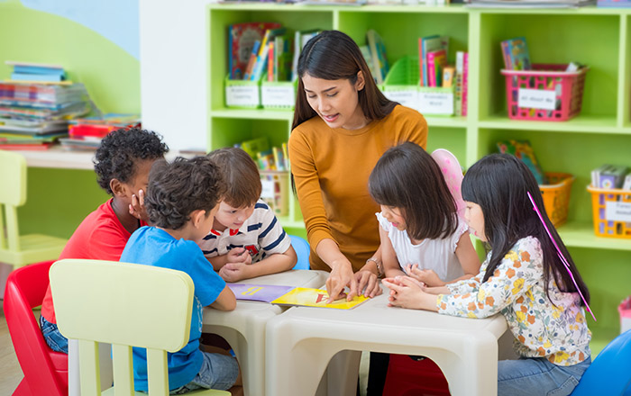 La Ruche Dorée Garderie Éducative | Tour A, 1600 Boul Saint-Martin Est suite 120, Laval, QC H7G 4R8, Canada | Phone: (514) 573-6151