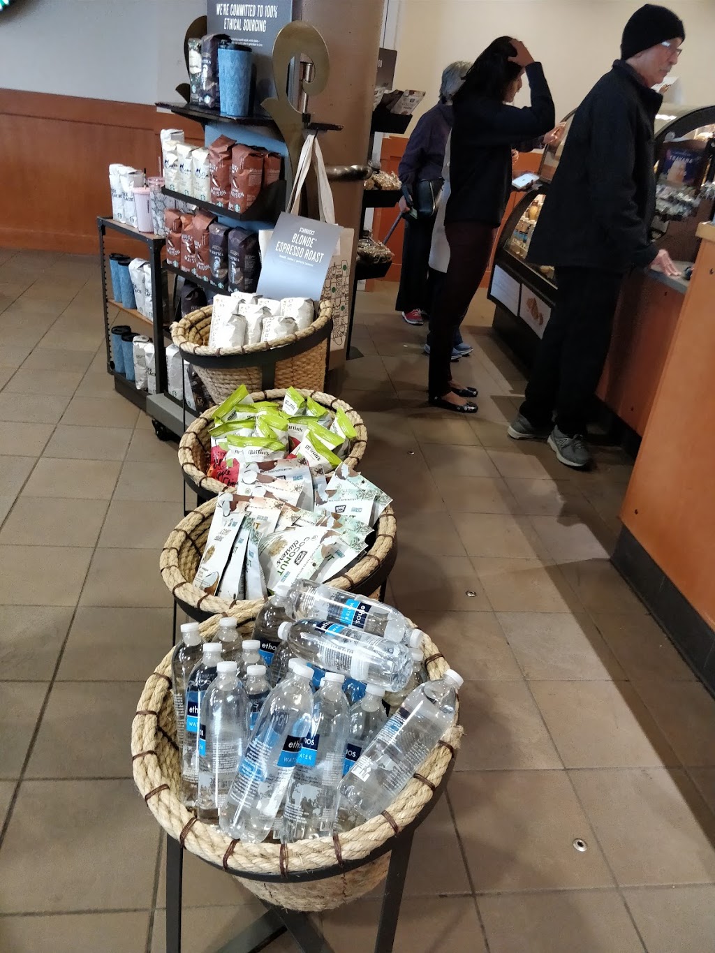 Starbucks | 4001 Leslie St, North York, ON M2K 1E1, Canada | Phone: (416) 756-2887