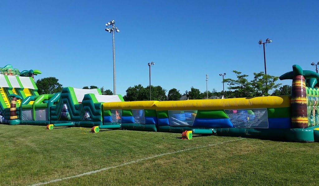 Chezfunfou inflatables | 611 Bd Roland-Godard, Saint-Jérôme, QC J7Y 4C5, Canada | Phone: (450) 675-2235