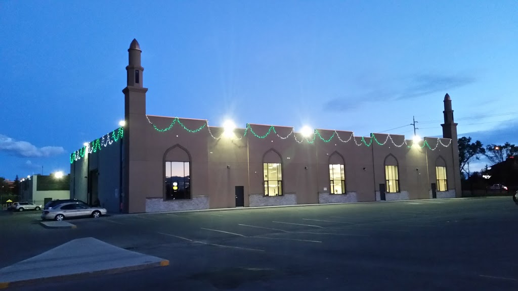 Akram Jomaa Masjid | 2624 37 Ave NE, Calgary, AB T1Y 5V7, Canada | Phone: (403) 291-0044