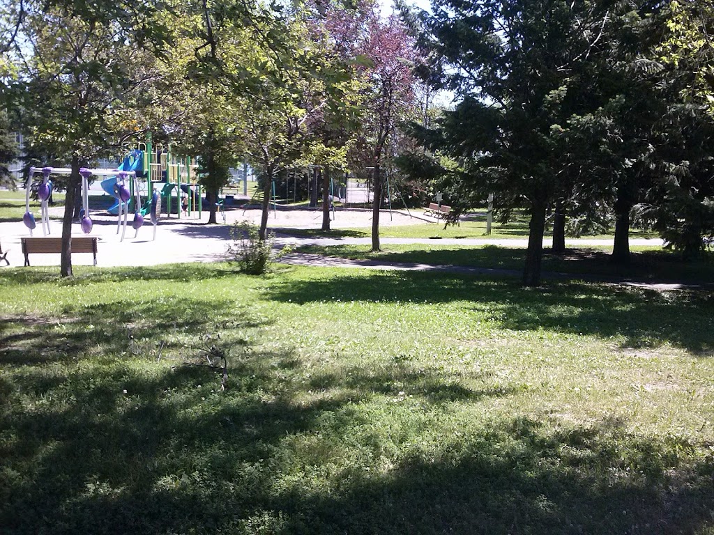 Parc Clémentine-De la Rousselière | Notre-Dame / De La Rousselière, Montréal, QC H1A 3T8, Canada